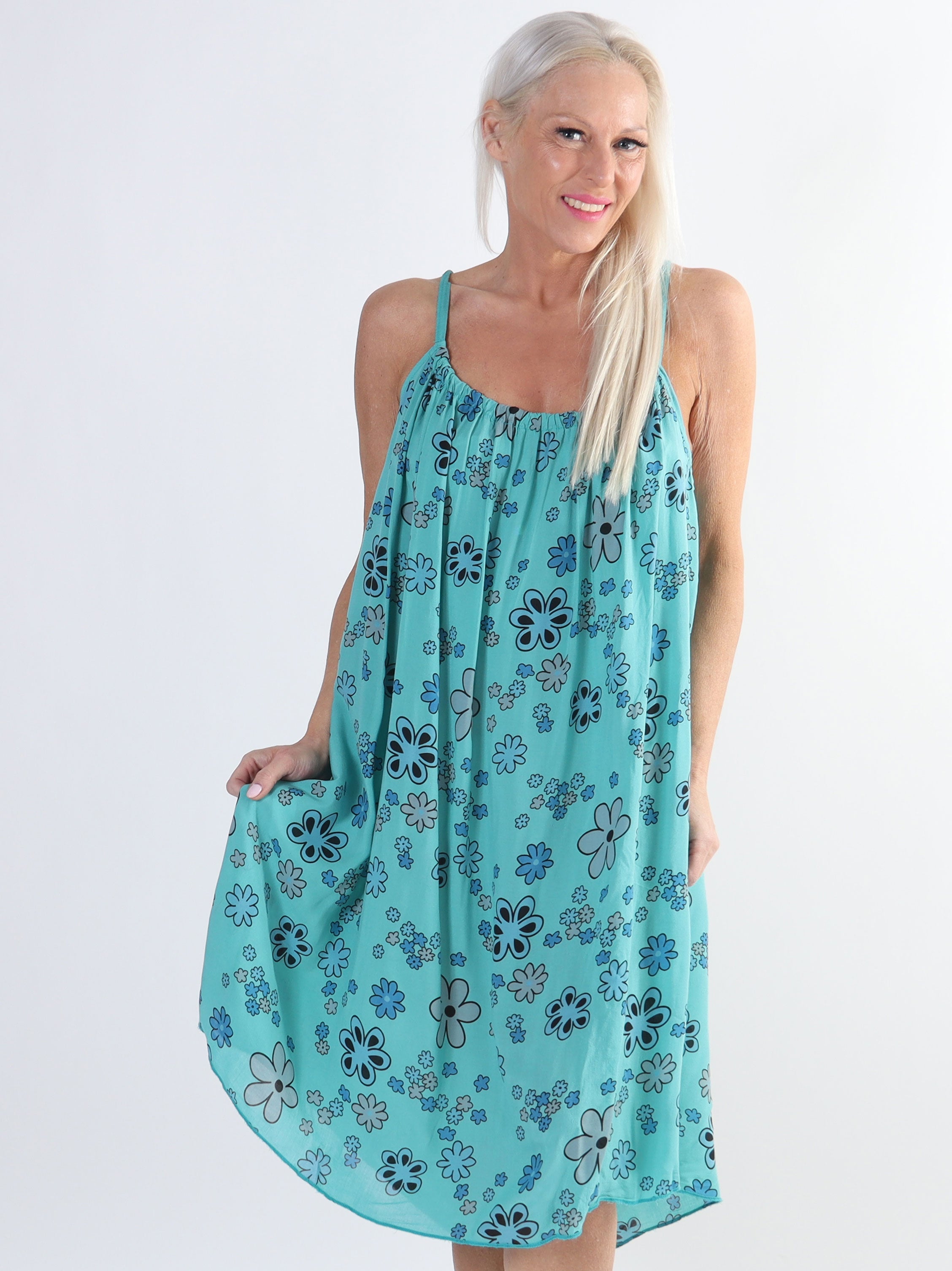 Sunshines Flower - Lätt viskosklänning med blommönster i stora storlekar